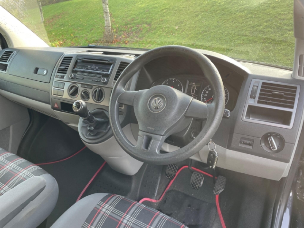 Volkswagen Transporter Mpv White #14