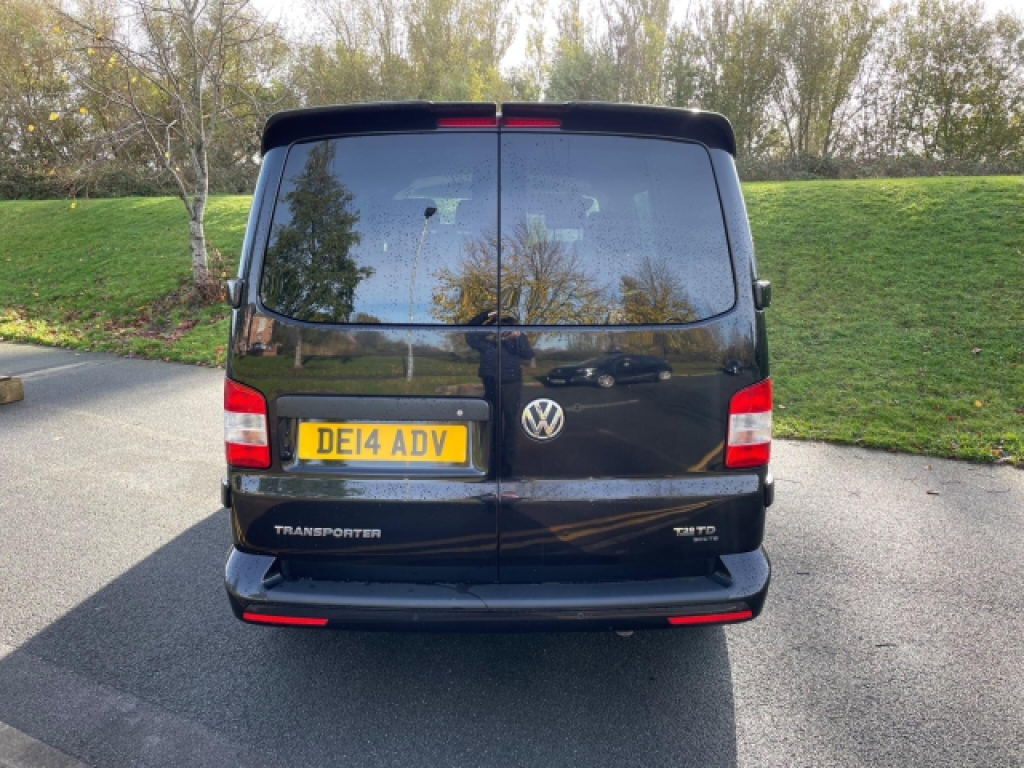 Volkswagen Transporter Mpv White #5
