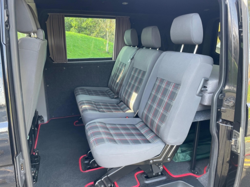 Volkswagen Transporter Mpv White #9