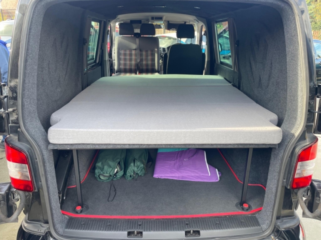 Volkswagen Transporter Mpv White #21