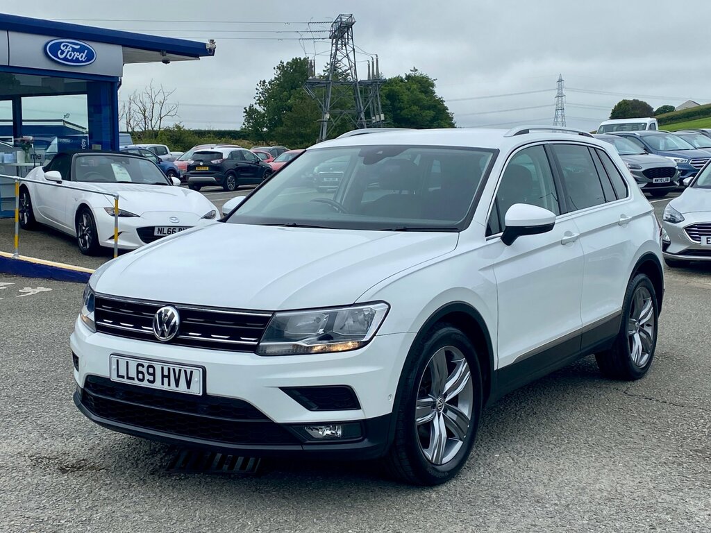 Volkswagen Tiguan 2.0 Tdi Match Suv Euro 6 Ss LL69HVV White #3