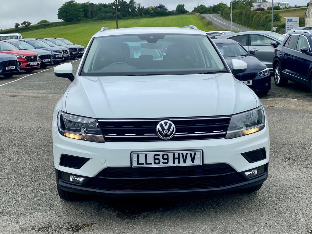Volkswagen Tiguan 2.0 Tdi Match Suv Euro 6 Ss LL69HVV White #2