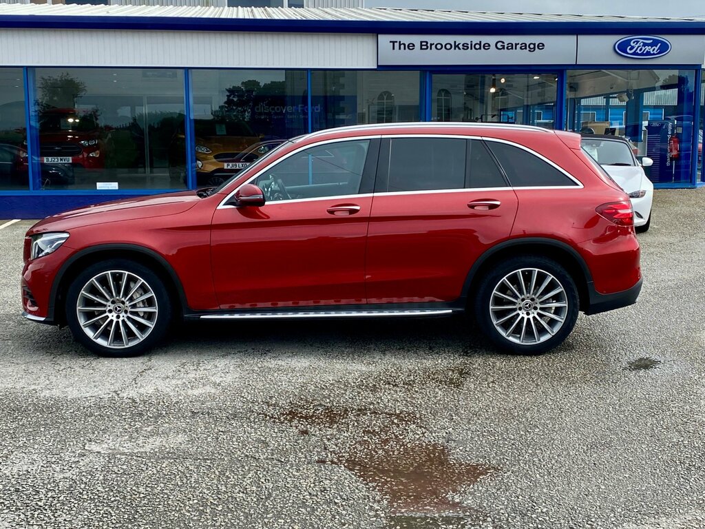 Mercedes-Benz GLC Class 2.1 Glc220d Amg Line Premium Plus Suv Red #4
