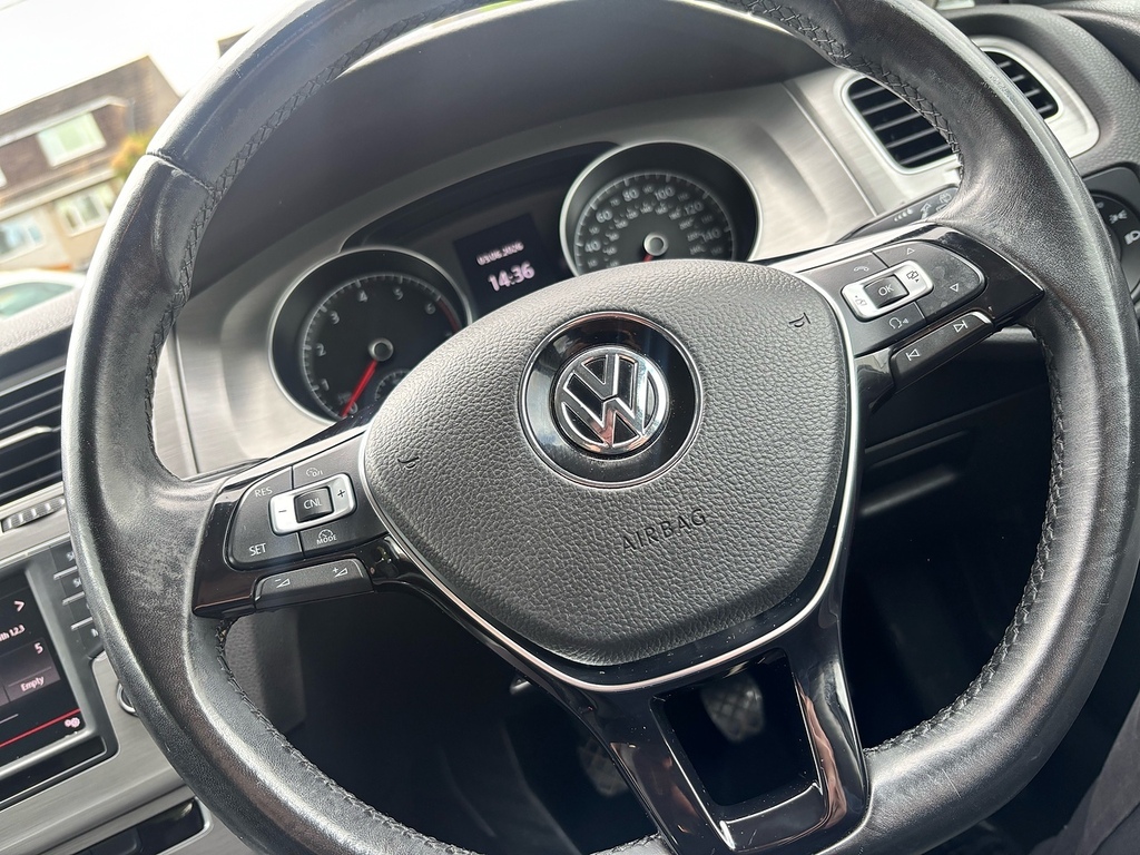 Volkswagen Golf Golf R Tsi White #19