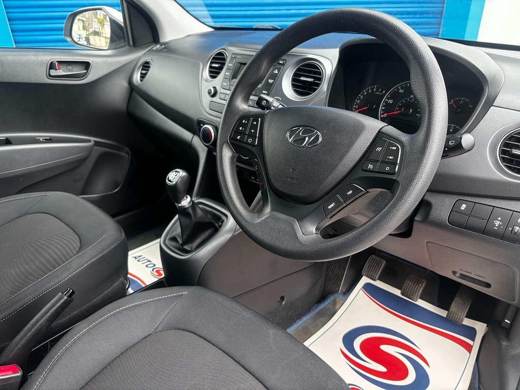 Hyundai I10 1.0 Se Hatchback Euro 6 66 Ps White #3