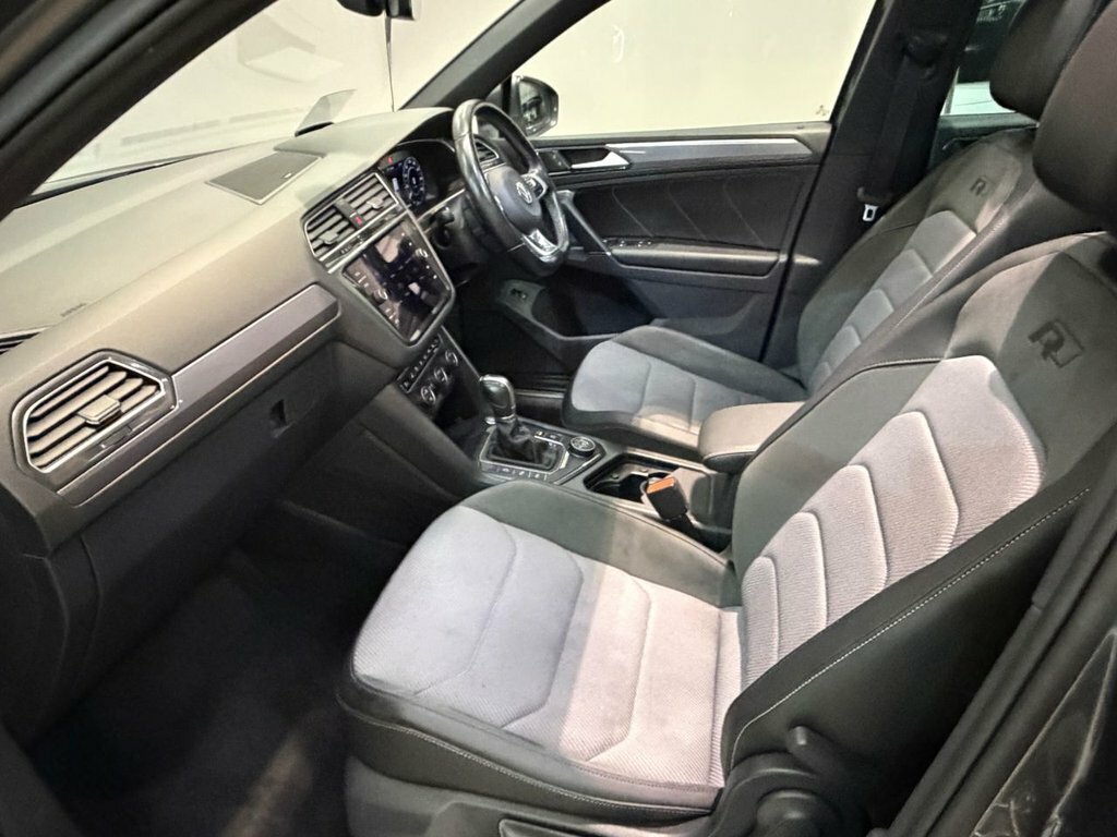 Volkswagen Tiguan 2.0 Tdi Bluemotion Tech Se Navigation Suv Dies Black #35