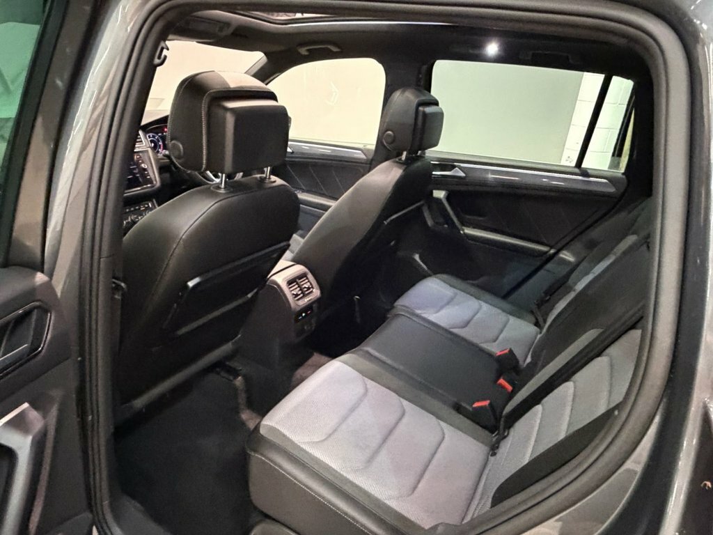 Volkswagen Tiguan 2.0 Tdi Bluemotion Tech Se Navigation Suv Dies Black #30