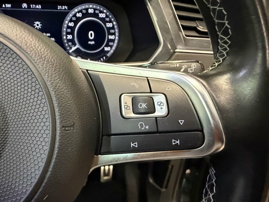 Volkswagen Tiguan 2.0 Tdi Bluemotion Tech Se Navigation Suv Dies Black #24