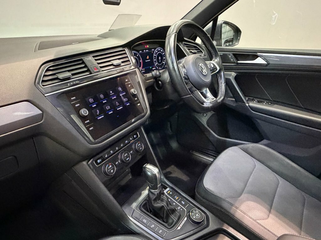 Volkswagen Tiguan 2.0 Tdi Bluemotion Tech Se Navigation Suv Dies Black #34