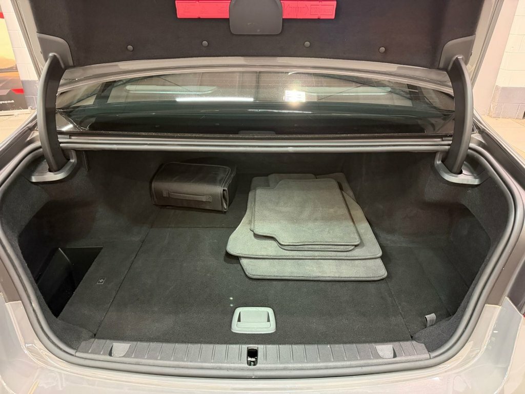 BMW 7 Series  Black #29