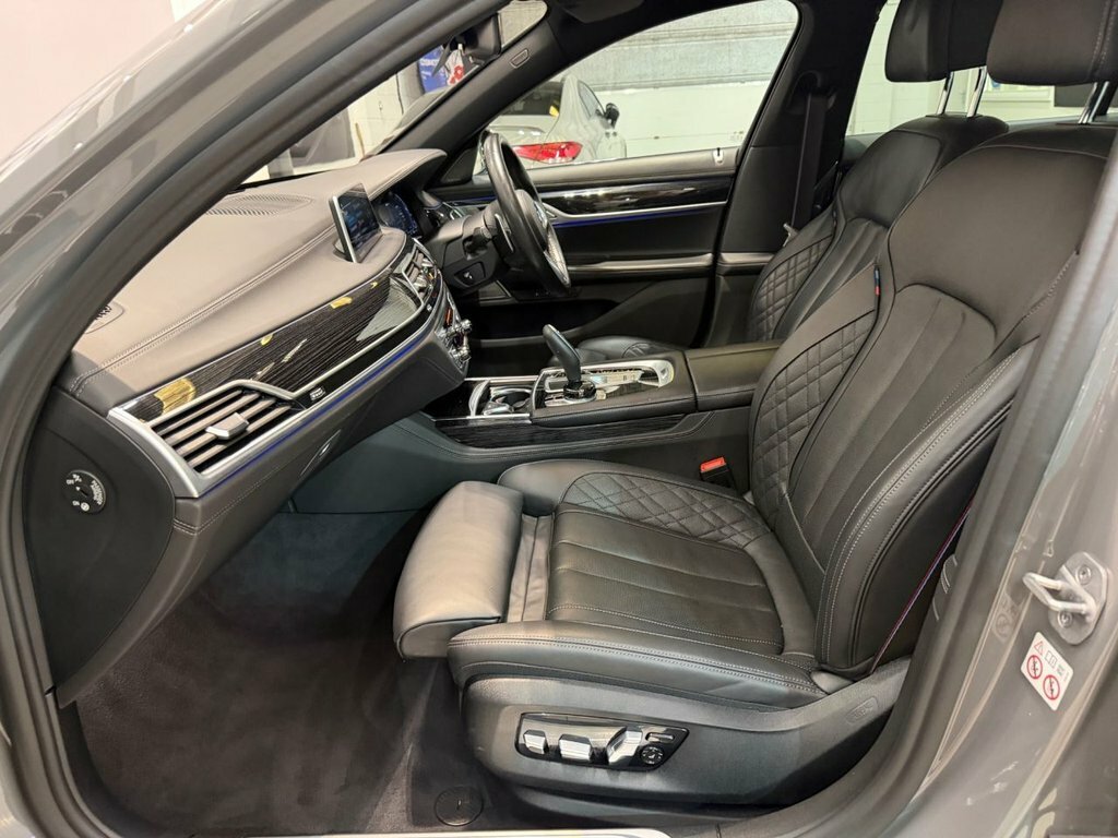 BMW 7 Series  Black #25