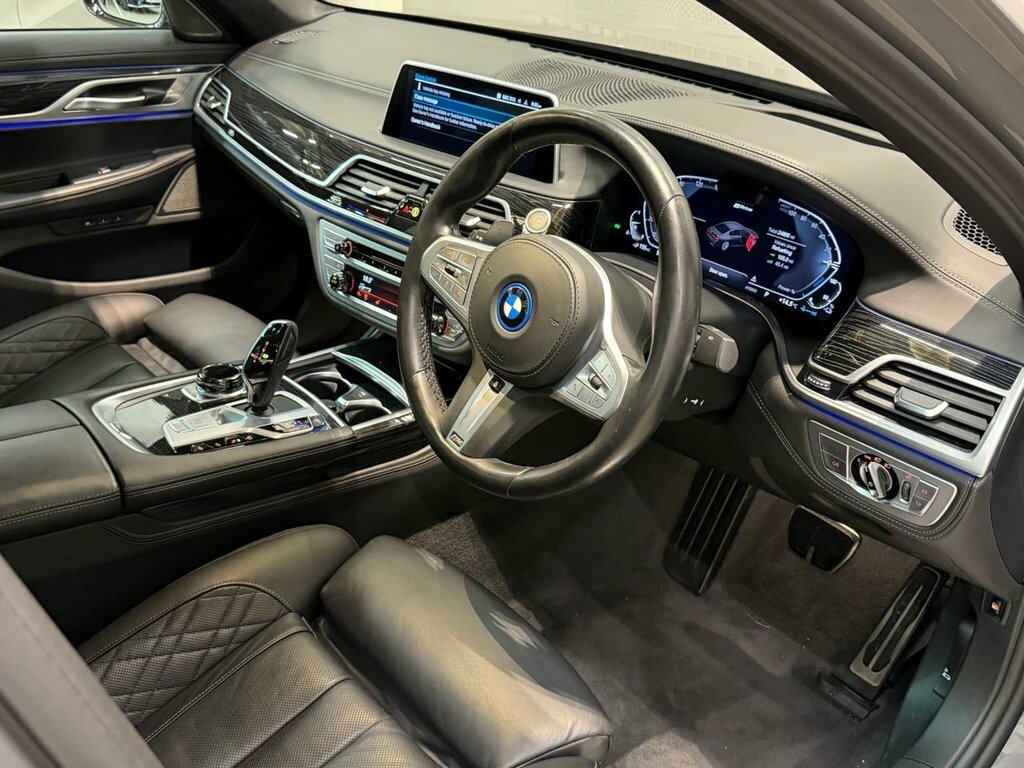 BMW 7 Series  Black #12