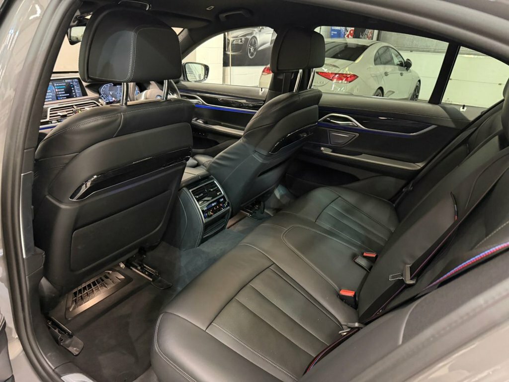 BMW 7 Series  Black #28