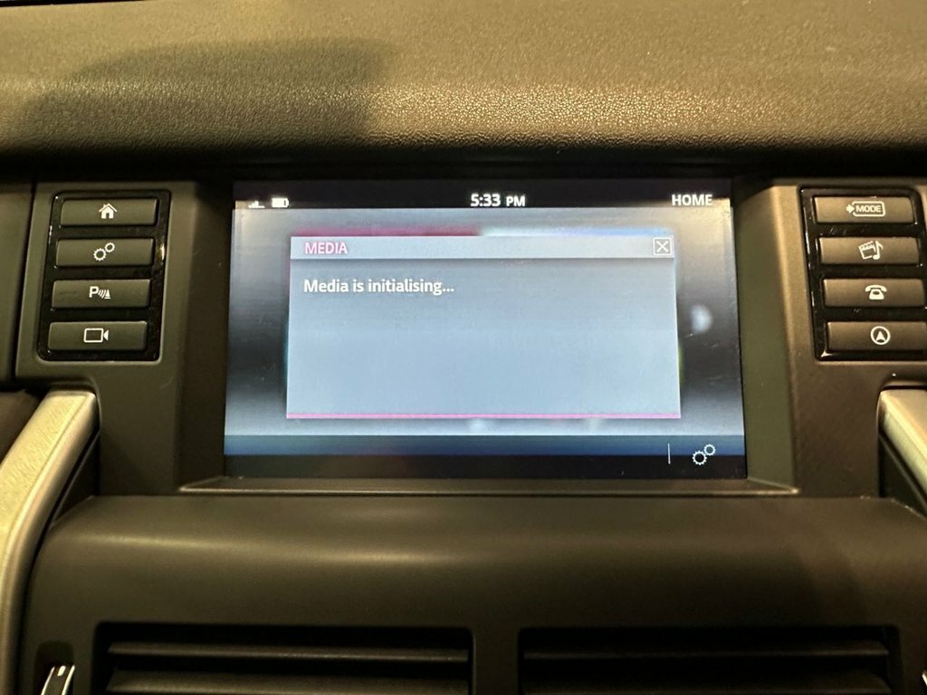 Land Rover Discovery Sport Td4 Se Tech White #19
