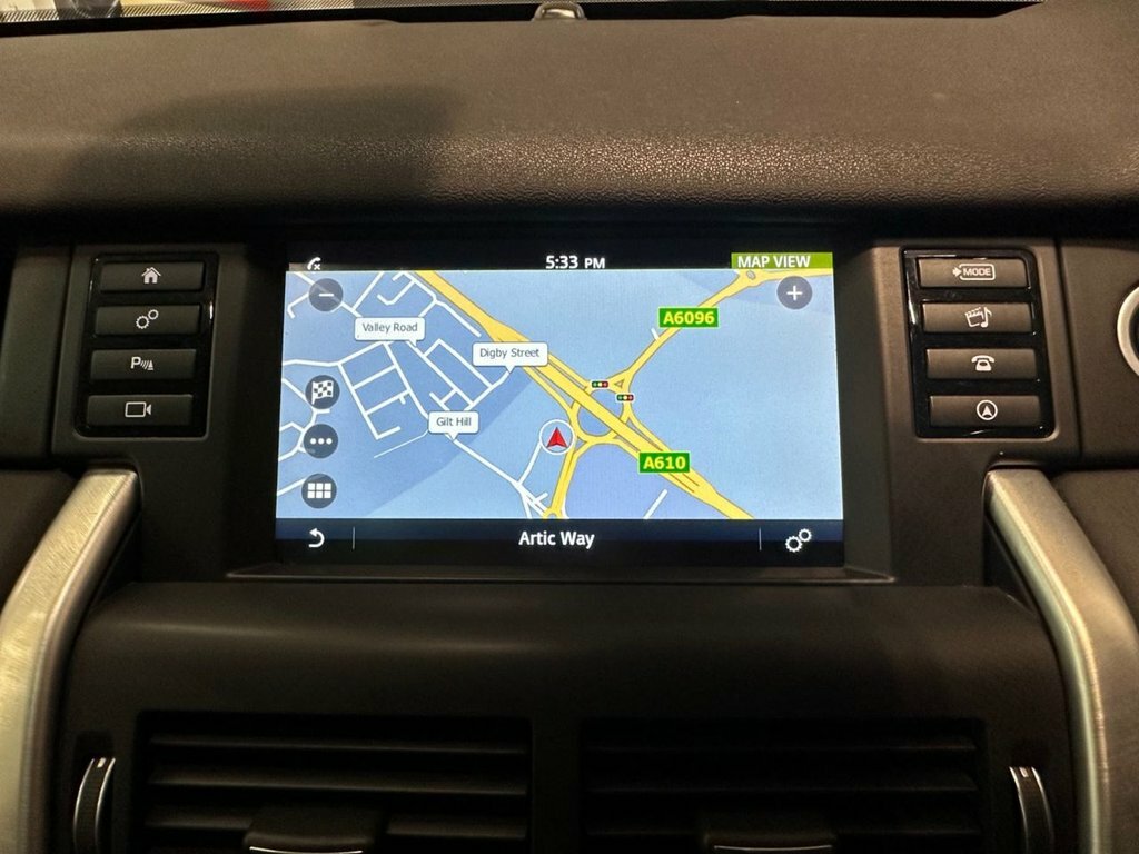 Land Rover Discovery Sport Td4 Se Tech White #13