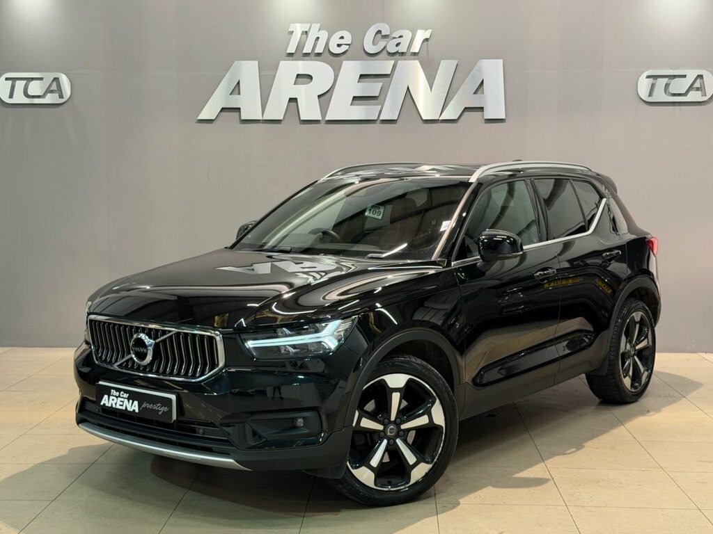 Volvo XC40 2L Inscription Black #2