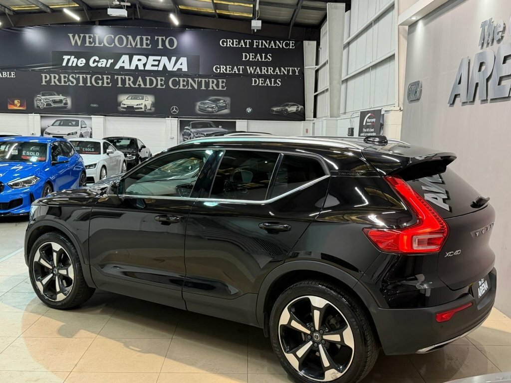 Volvo XC40 2L Inscription Black #6