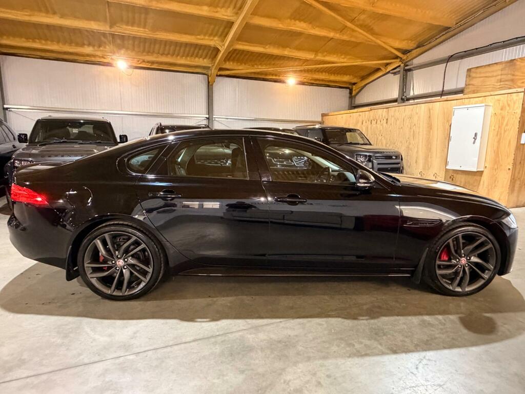 Jaguar XF 3.0 V6 S Euro 6 Ss Black #4