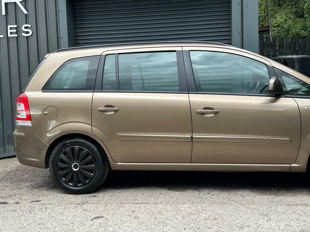 Vauxhall Zafira Blue #16