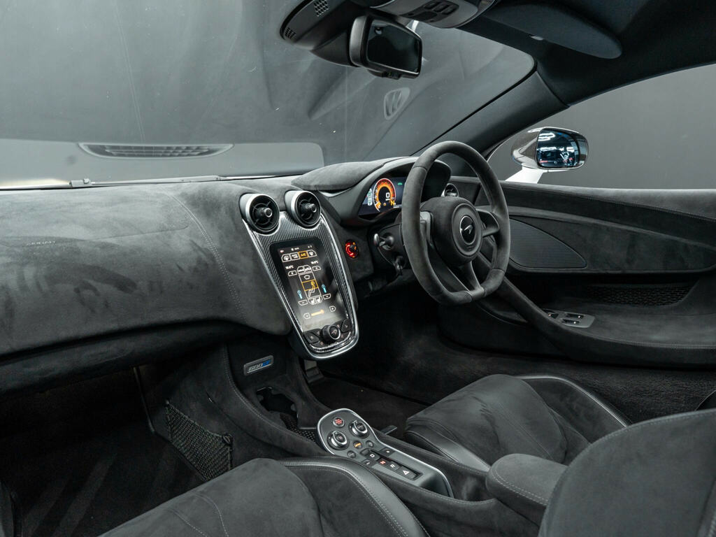 McLaren 600LT V8 Ssg Silver #10