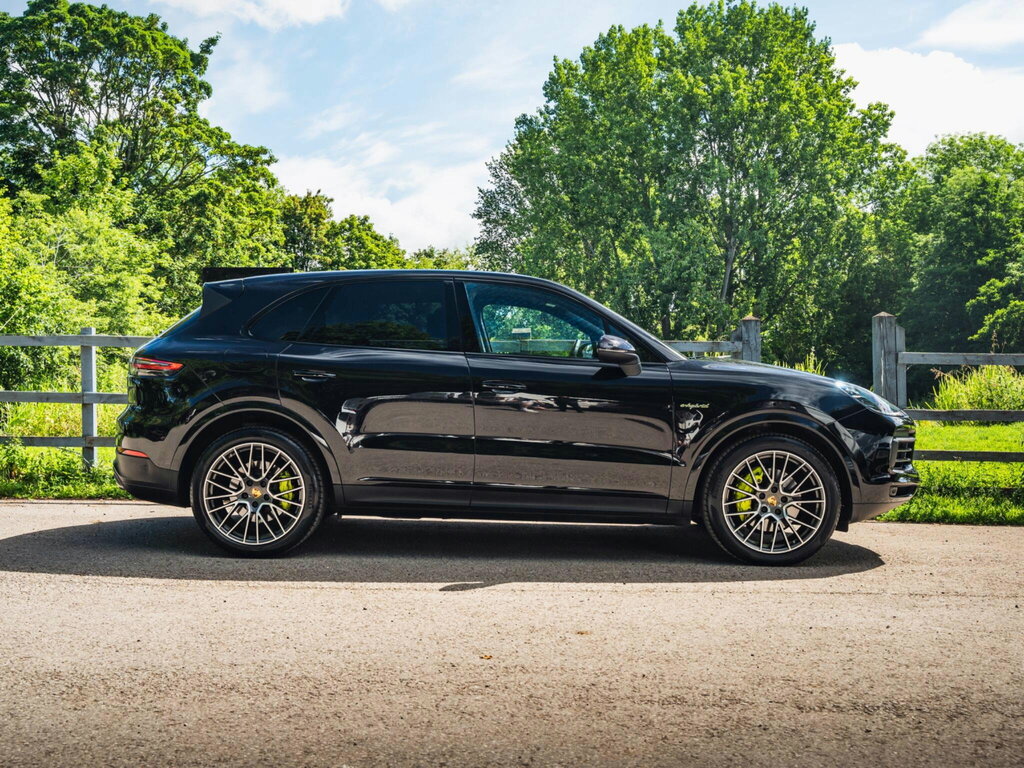 Porsche Cayenne 2018 4.0T V8 Turbo Suv Tiptronics 4Wd E Black #7
