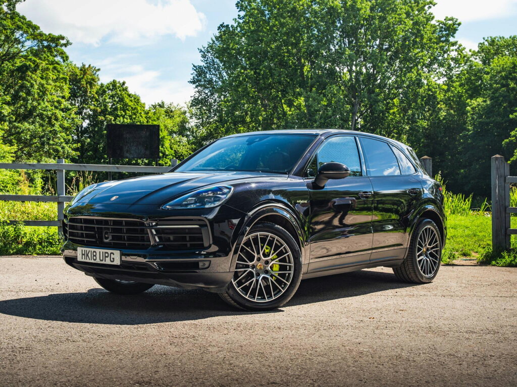 Porsche Cayenne 2018 4.0T V8 Turbo Suv Tiptronics 4Wd E Black #3
