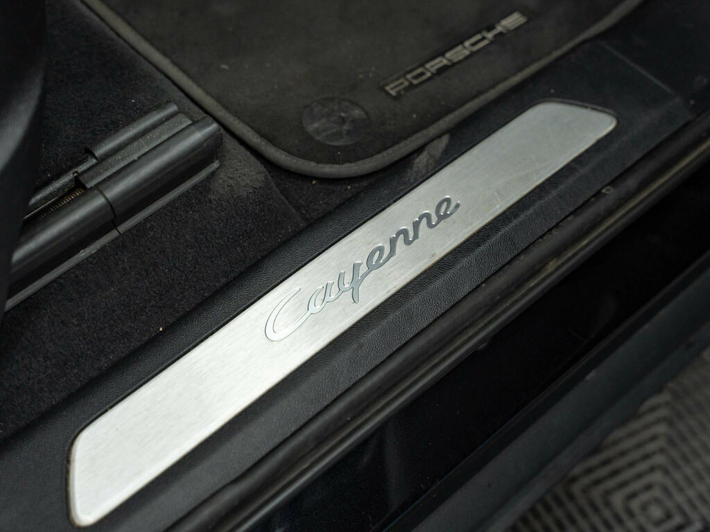 Porsche Cayenne 2018 4.0T V8 Turbo Suv Tiptronics 4Wd E Black #45