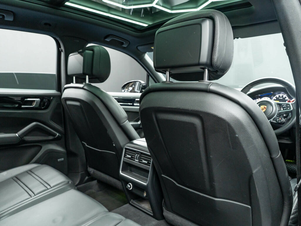 Porsche Cayenne 2018 4.0T V8 Turbo Suv Tiptronics 4Wd E Black #44