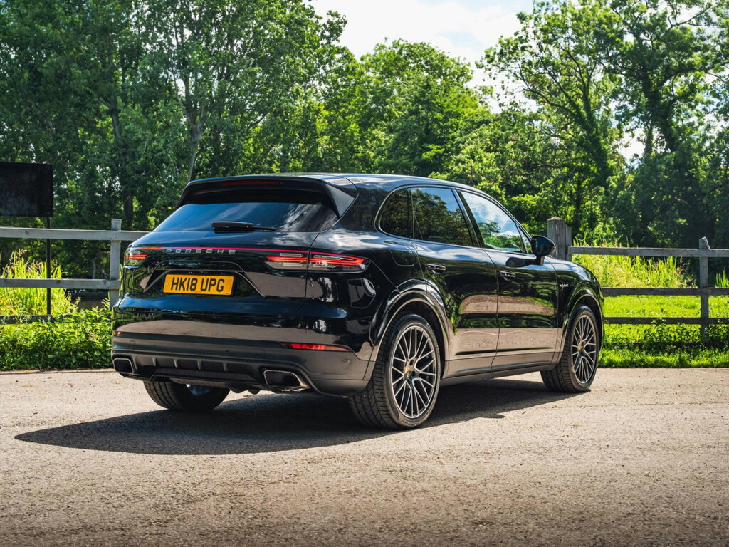Porsche Cayenne 2018 4.0T V8 Turbo Suv Tiptronics 4Wd E Black #9