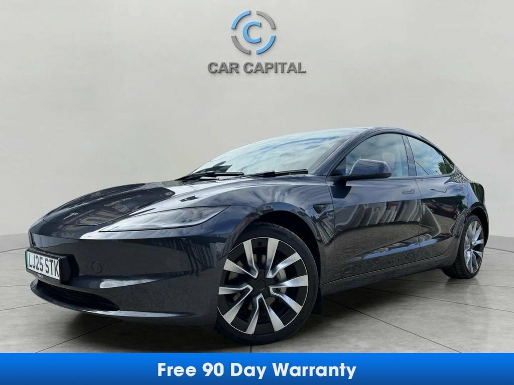 Tesla Model 3 Saloon Grey
