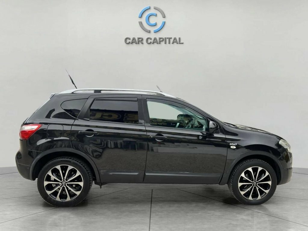 Nissan Qashqai 1.6L N-tec Black #4
