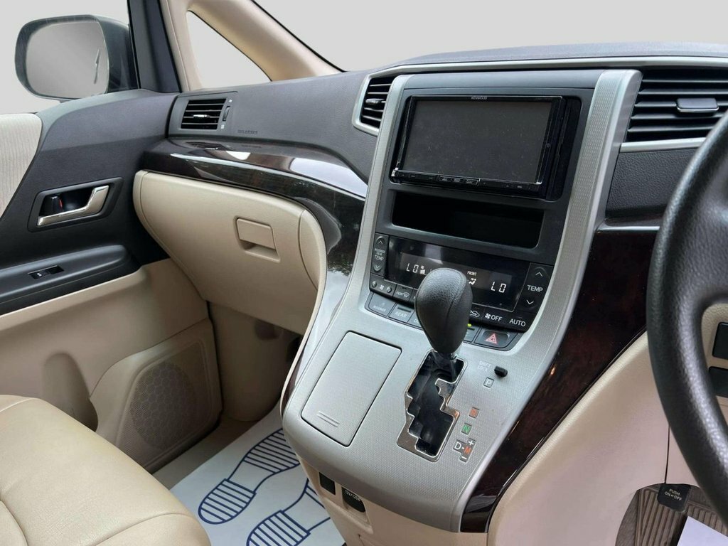 Toyota Vellfire Mpv Black #29