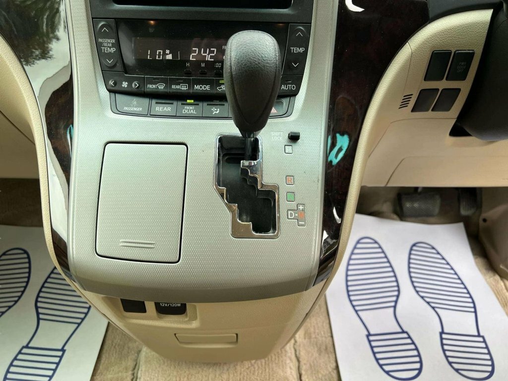 Toyota Vellfire Mpv Black #30