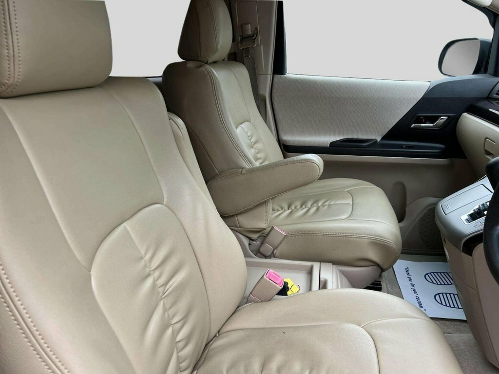 Toyota Vellfire Mpv Black #21