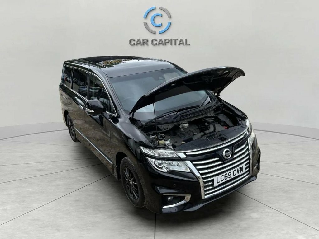 Nissan Elgrand  White #34
