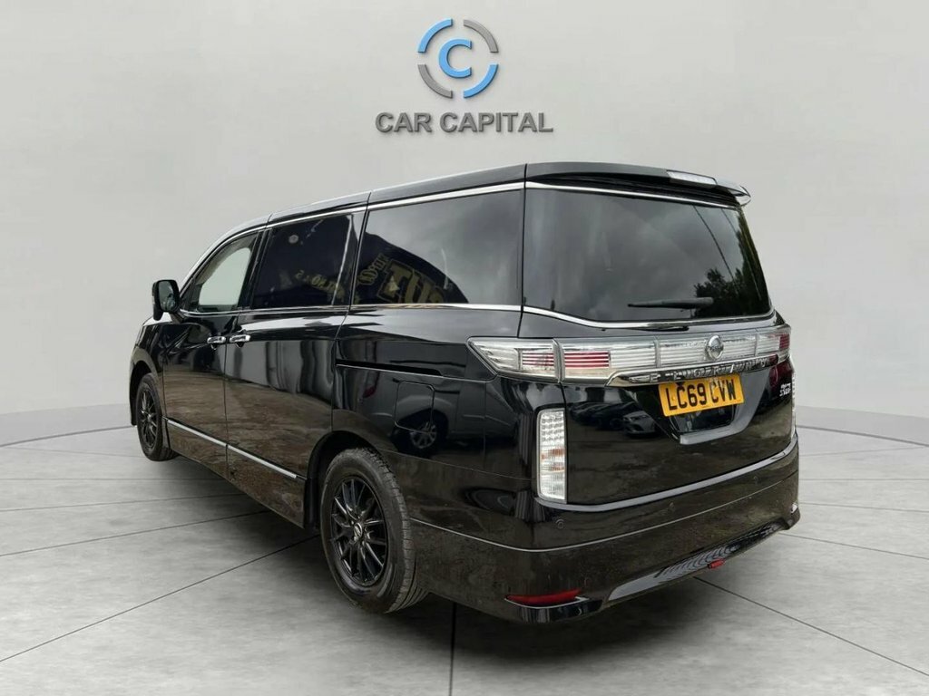 Nissan Elgrand  White #9