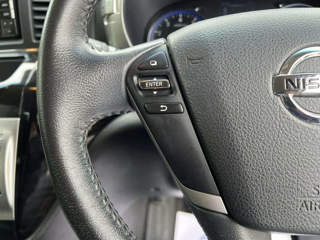 Nissan Elgrand  White #23