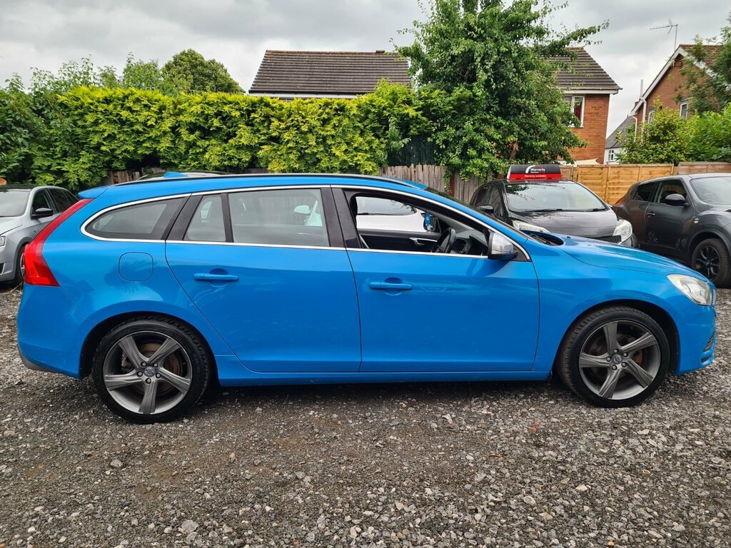 Volvo V60 D2 R-design Lux Blue #6
