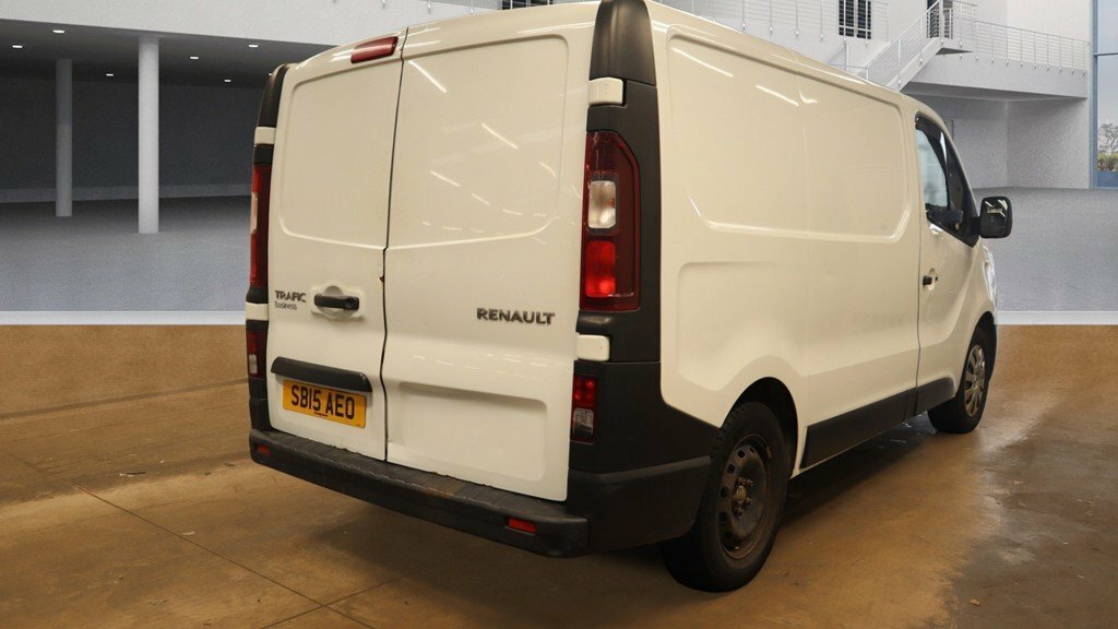 Renault Trafic 1.6 Sl27 Dci 115 Business White #4