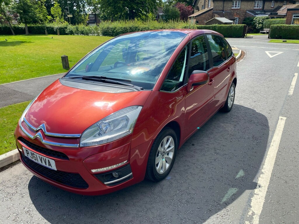 Citroen C4 Picasso 1.6 Hdi Vtr Red #3