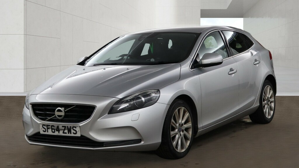 Volvo V40 Hatchback 1.6 D2 R-design Euro 5 Ss 20146 White #17