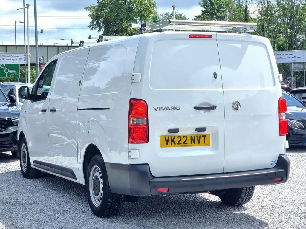 Vauxhall Vivaro 1.5L Dynamic 6Dr VK22NVT White #2
