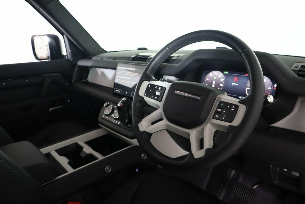 Land Rover Defender 110 3L X-dynamic Se LT74FZJ Black #2