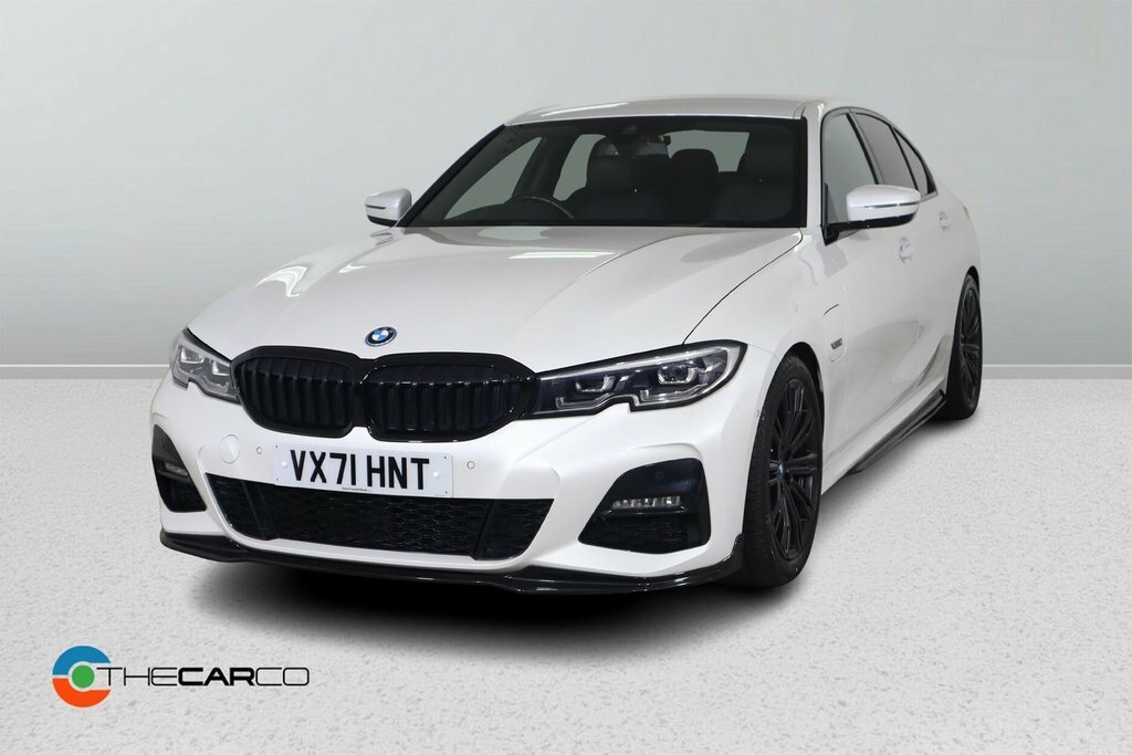 BMW 3 Series 2L M Sport White #4