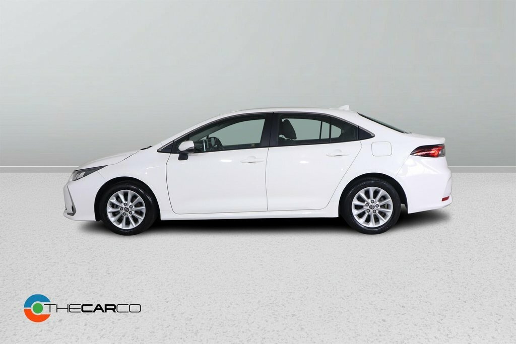 Toyota Corolla 1.8L Icon Tech LM22ETL White #5
