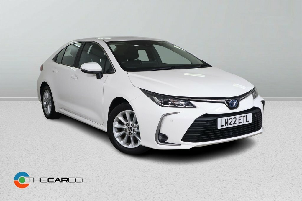 Toyota Corolla 1.8L Icon Tech White