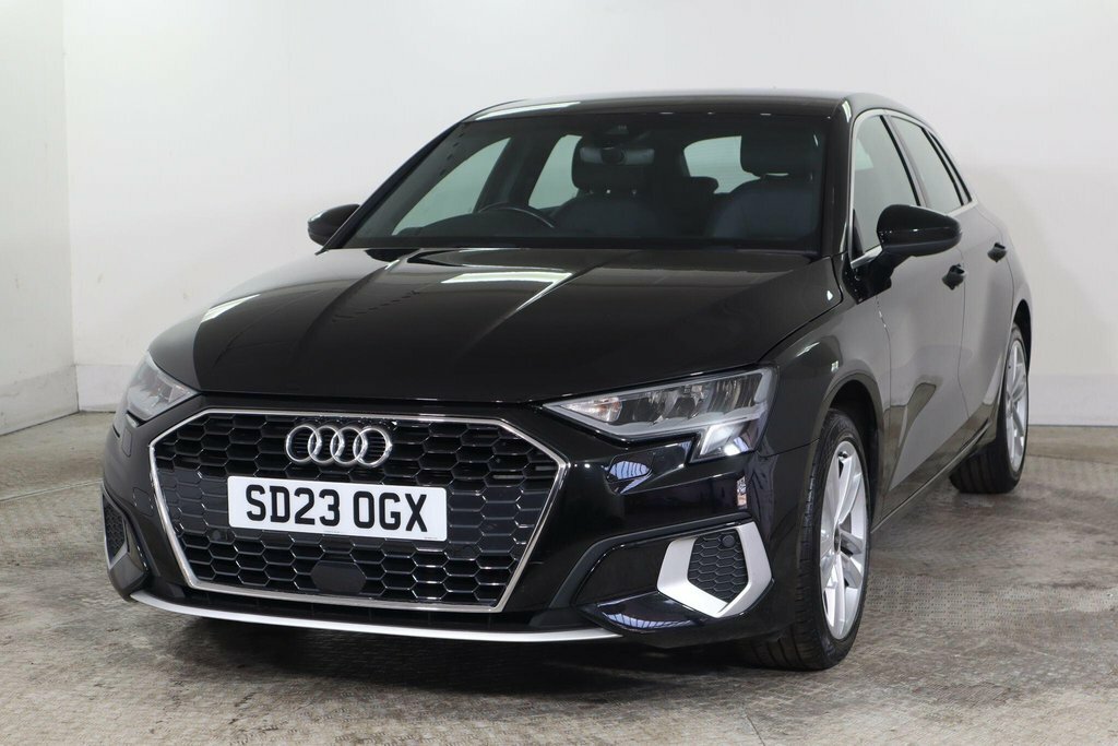 Audi A3 1.5L Sport Black #3