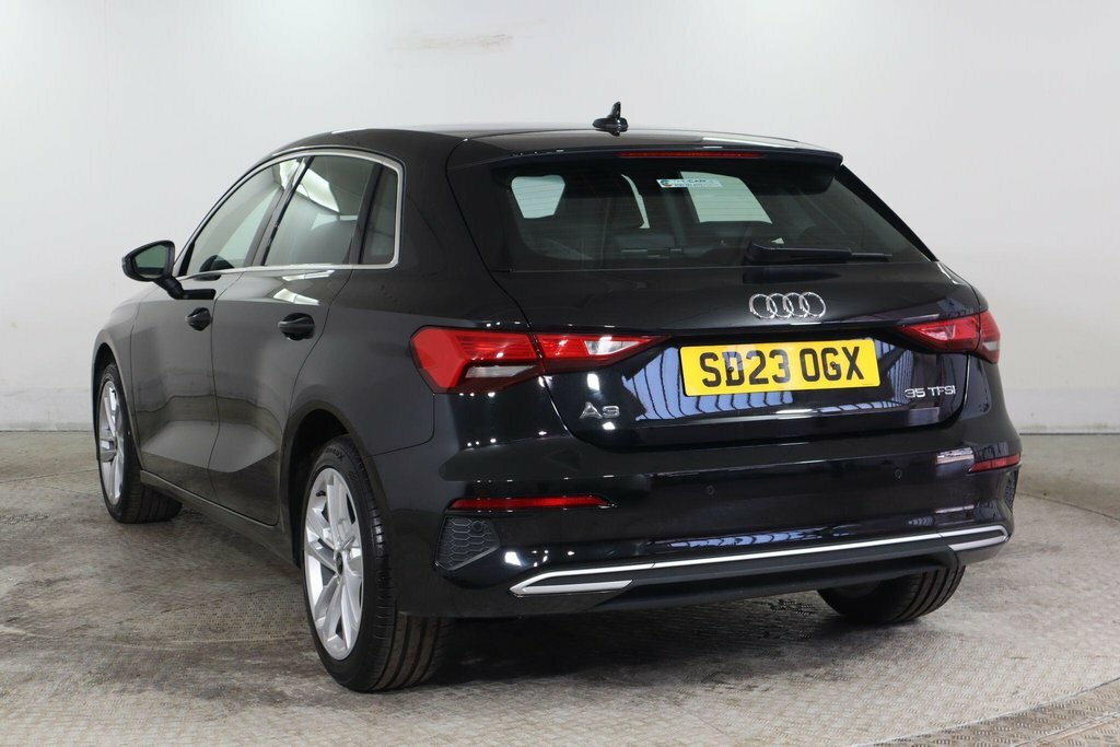Audi A3 1.5L Sport Black #4