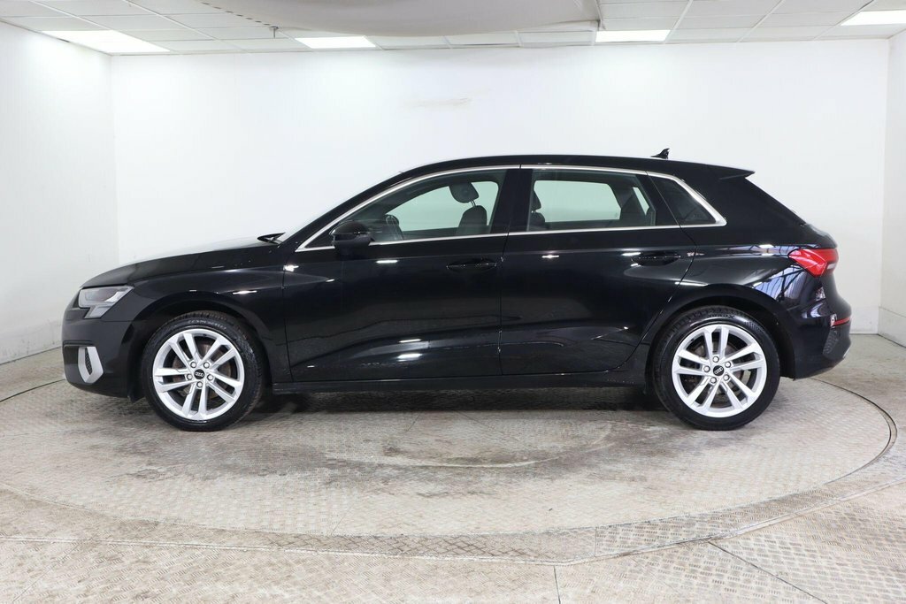 Audi A3 1.5L Sport Black #5
