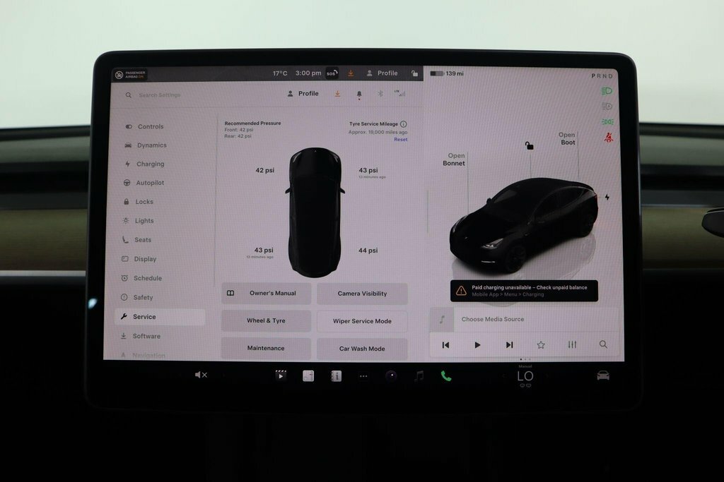 Tesla Model Y Long Range White #45